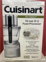 Cuisinart 12-cup Food Processor. Comes with man