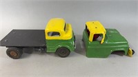 Vintage Structo Truck w/Extra Cab