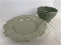 Decorative bowl and a plant pot.