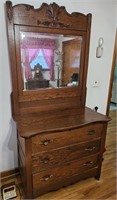 Vintage 3-Drawer Dresser w/ Mirrors