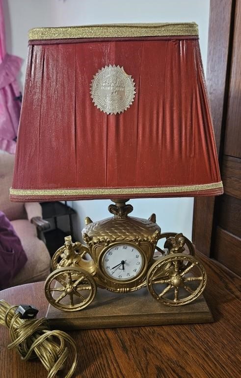 Wagon Clock Lamp