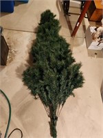 7' Christmas Tree