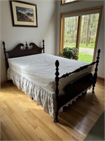 1930's Full Size 4-Post Bed, Matches Lots (85,86)