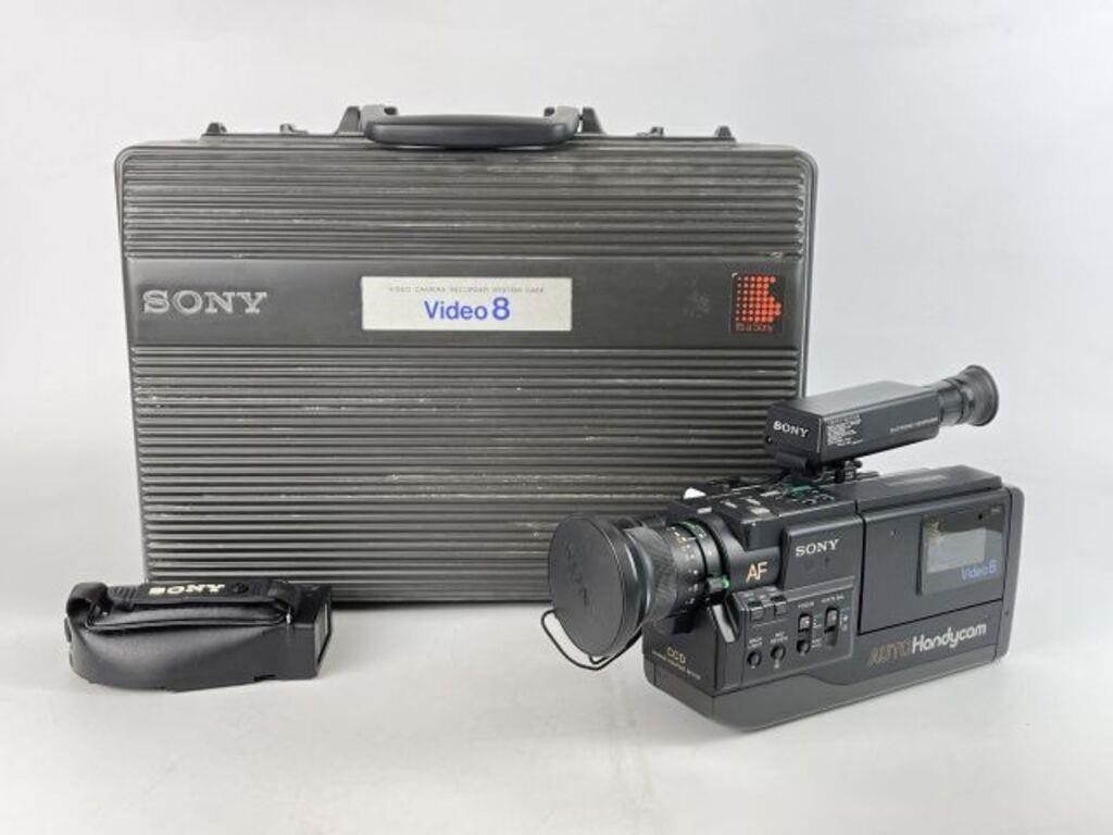 Sony Video 8 Auto Handycam in Case