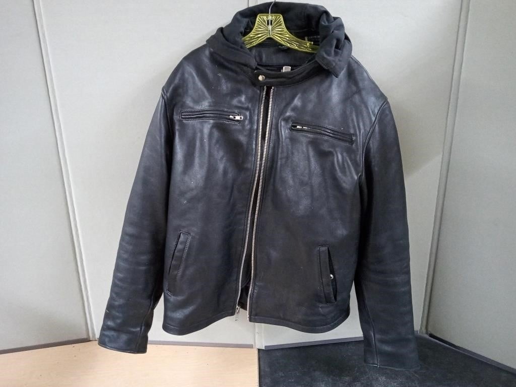XL LEATHER MOTORCYCLE JACKET WITH SAFETY PADDING