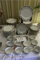 Set of Holly & Berry Dishes