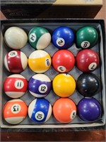 Set of Billiard Balls