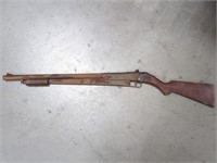 Vintage Daisy Model 25 BB gun rifle. On floor. 3