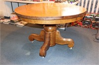 Round Oak Pedestal Table