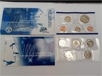 OF) Uncirculated 1999 Philadelphia mint coin set