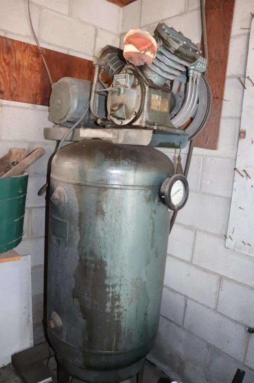 Ingersoll-Rand Type 30 Air Compressor 220v Connect