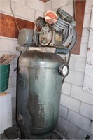 Ingersoll-Rand Type 30 Air Compressor 220v Connect