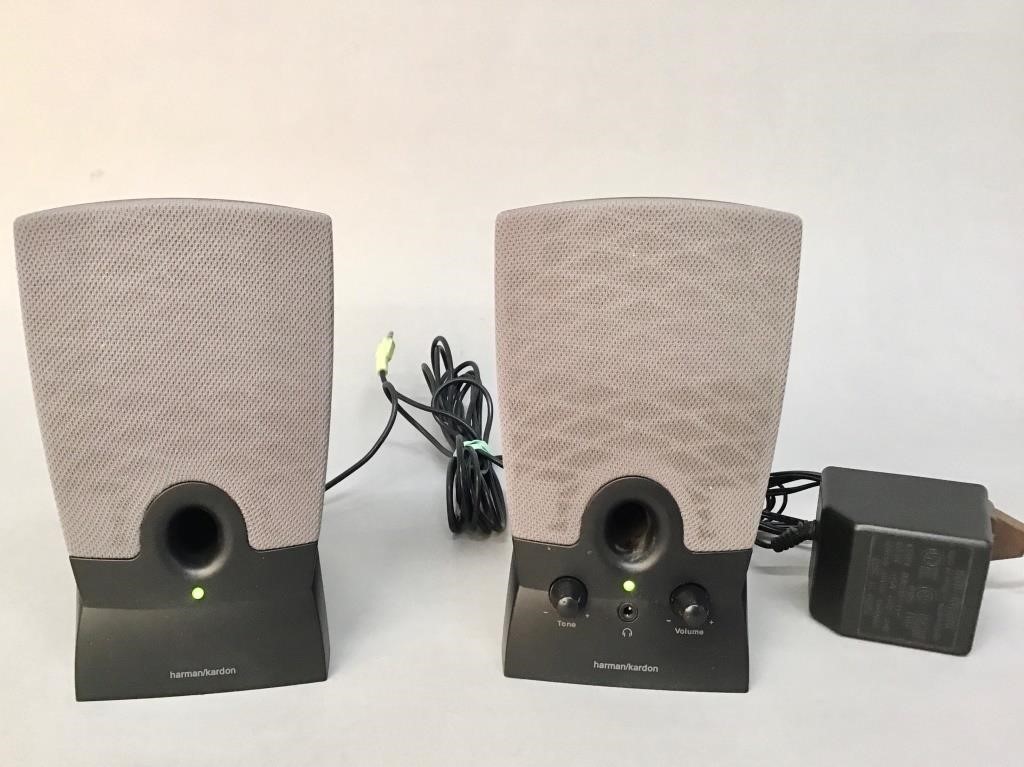 Pair of Harman/Kardon computer speakers