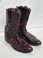 Men’s vintage Lucchese maroon leather cowboy boots