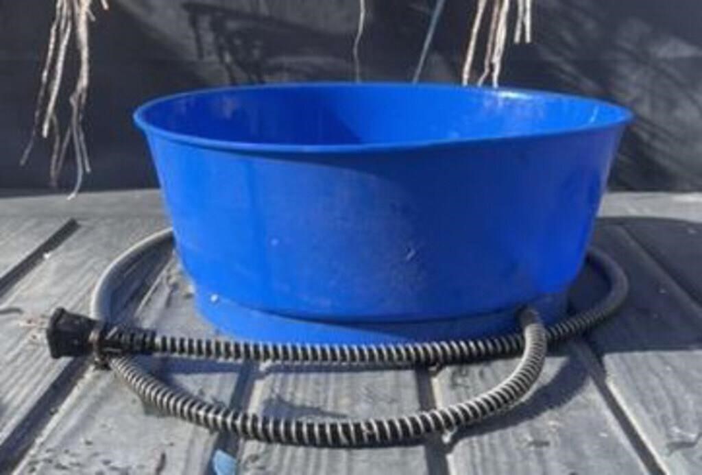 Heated Water Bucket