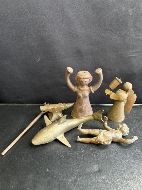 6 Vintage brass / cast iron figurines