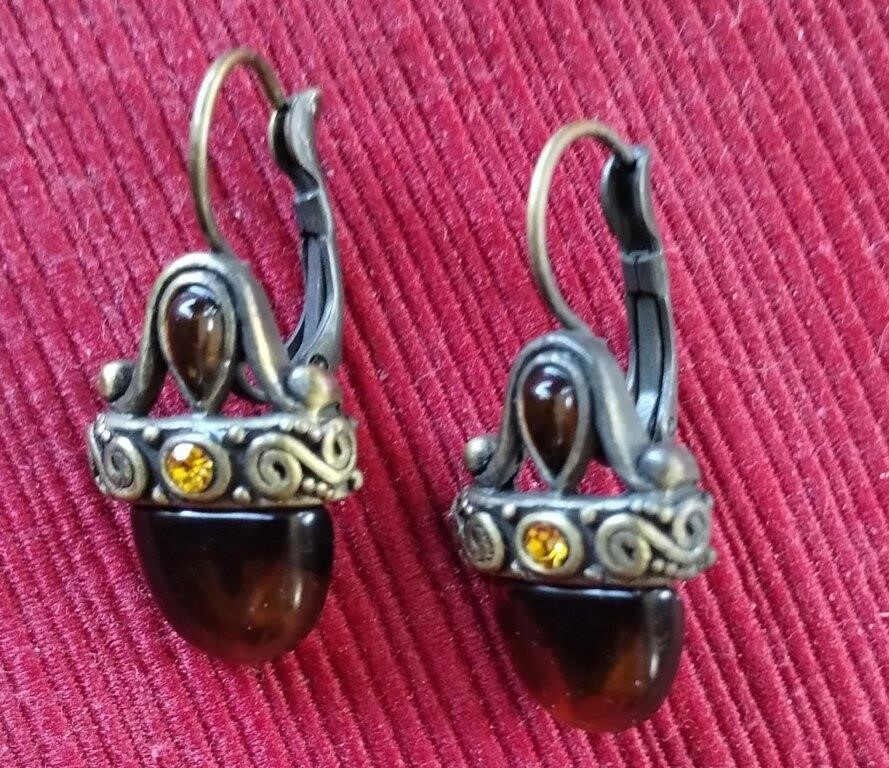 Antique Bakelite??? earrings (my tests were