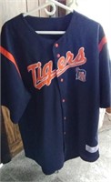 Men's very roomy XL Tigers jersey. Heavy duty and