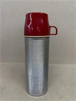 Pint size thermos