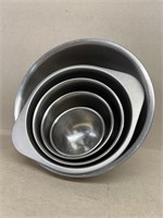 Stainless steel stackable bowls