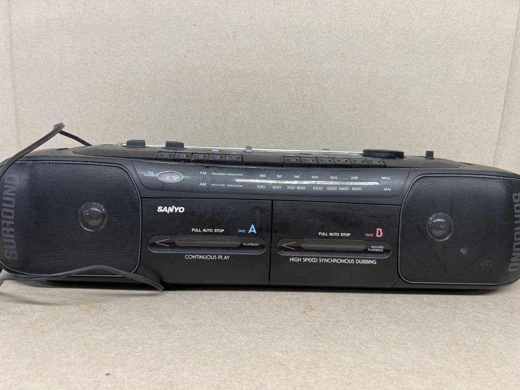 SANYO AM/FM cassette player