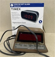 Timex loud or soft alarm clock