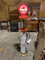 Mobilgas Wayne lighted gas pump replica