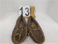 Pair Of Moccasins Unknown Size