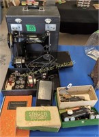 Singer Featherweight Sewing Machine With