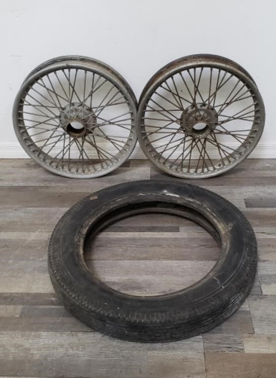 Antique spoke wheels pair