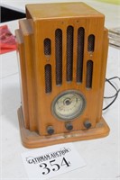 Replica Crosley Radio