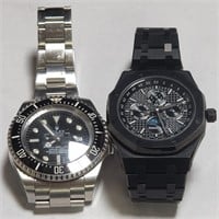 Pair of men's wrist watch