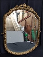 Gilt frame mirror
