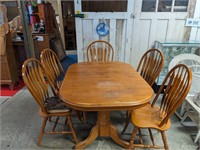 Dining Table w/Leaf & 5 Chairs