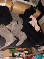 6 pair of women's boots in a bin size 8.
