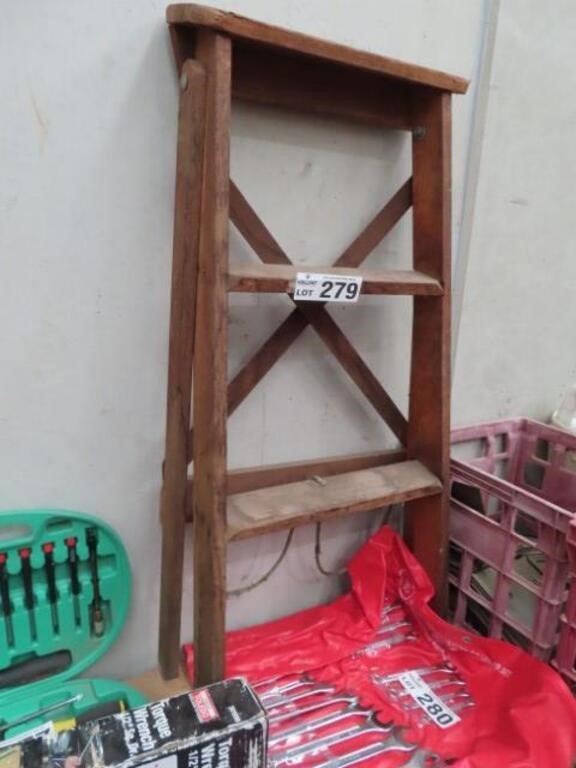 Vintage Timber 3 Step Ladder