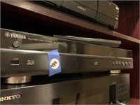 YAMAHA 3D BLU RAY PLAYER AND REMOTE