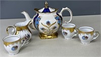 Vintage Price Tea Pot with small Cups