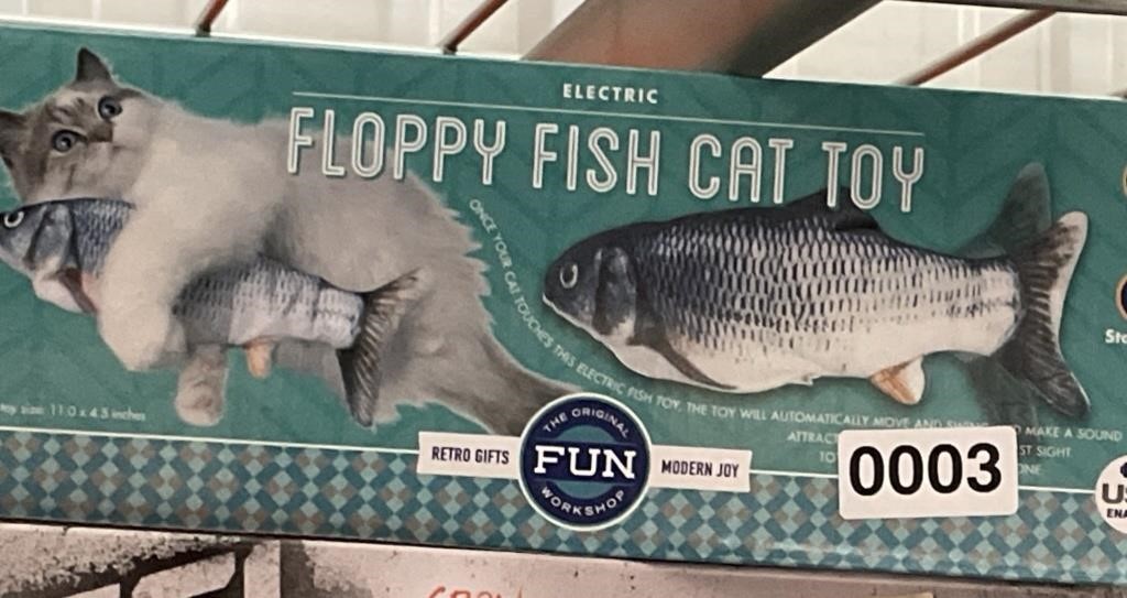 FLOPPY FISH CAT TOY
