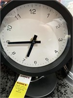 TABLE TOP CLOCK