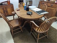 Oak Pedestal Table w/ 4 Chairs & Leaf