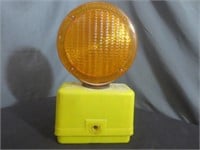 Street Yellow Caution Light - Untested