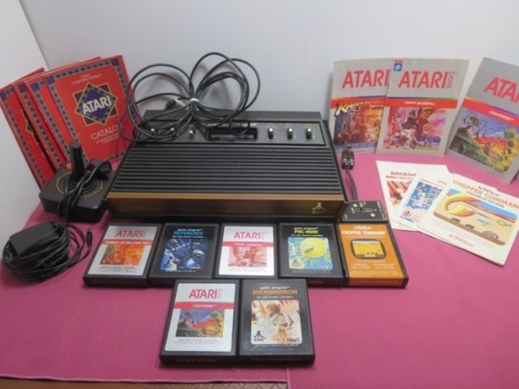 *VTG Atari 2600 Console with Games & Instructions