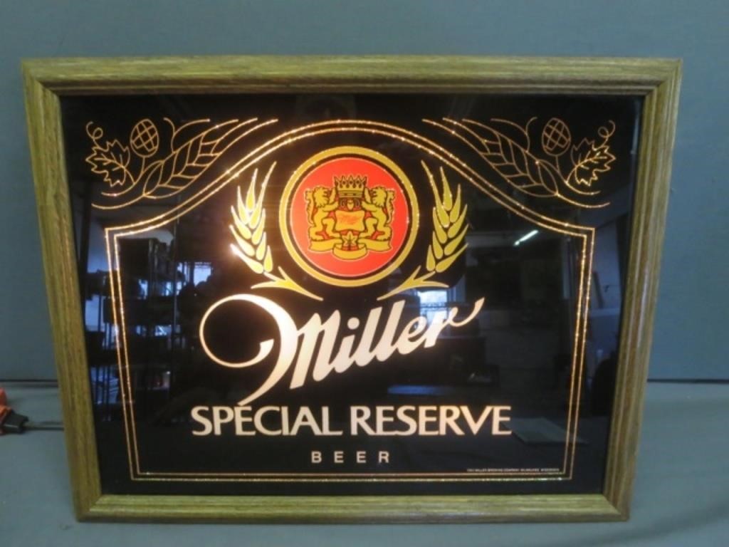 ~ Elegant 1983 Miller Special Reserve Lighted