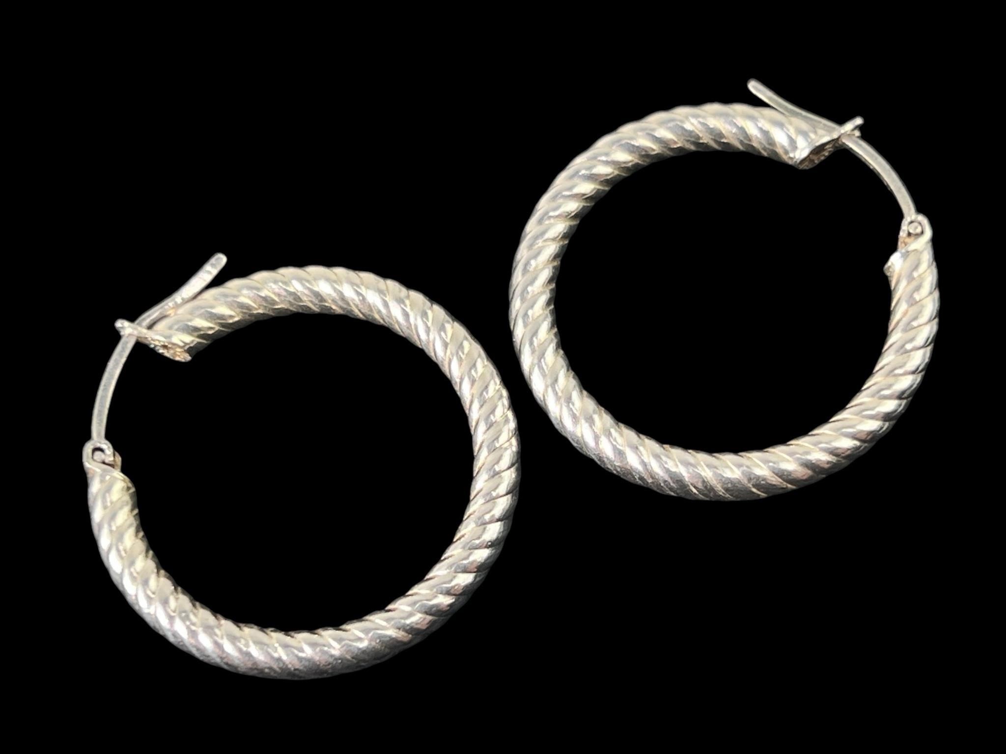 925 Sterling Twist Hoop Earrings - Silver