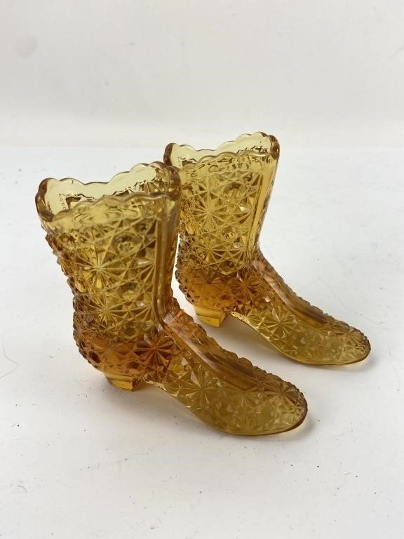 (2) Fenton? Amber Glass Daisy & Button Boots