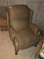 Nice Recliner W/ Chippendale Feet