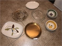 Gold Trim Decorator Plate ~ Serving Plates & Misc