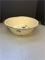 Green & cream enamel wash basin w/handles