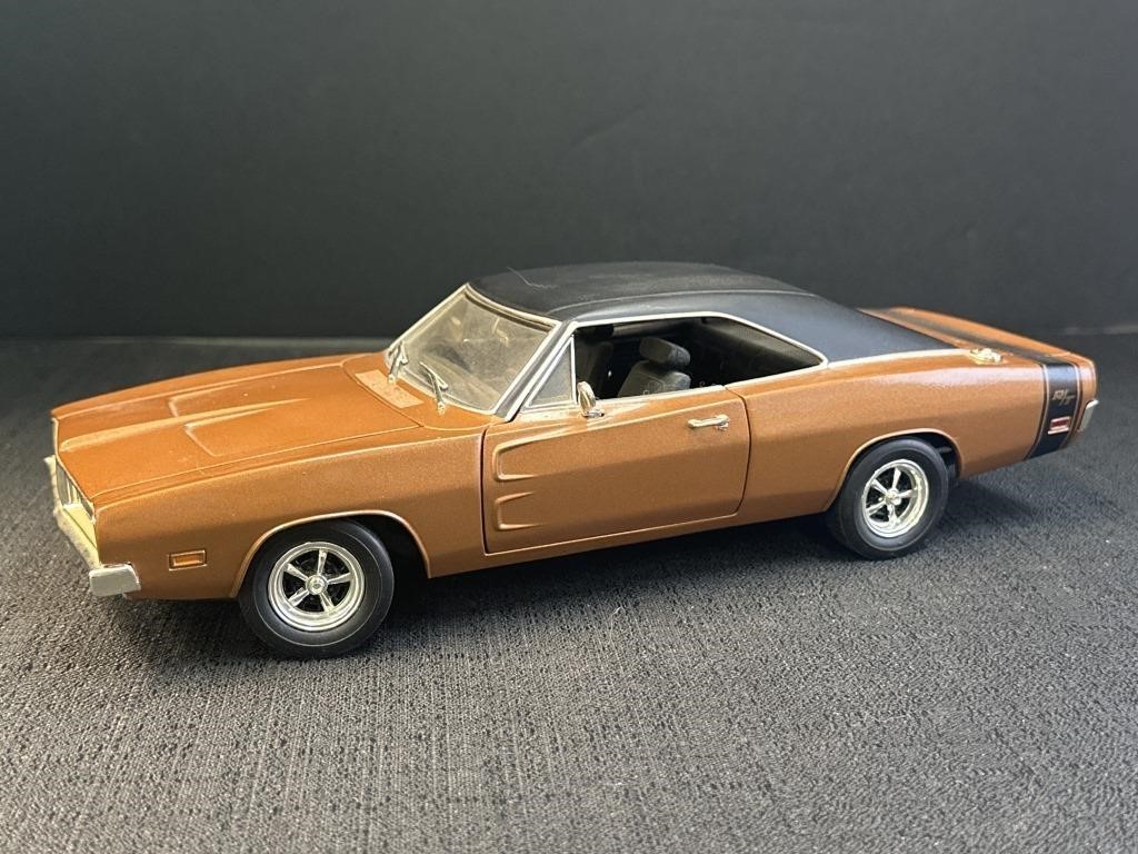 1969 Hot Wheels Dodge Charger 1:18 scale